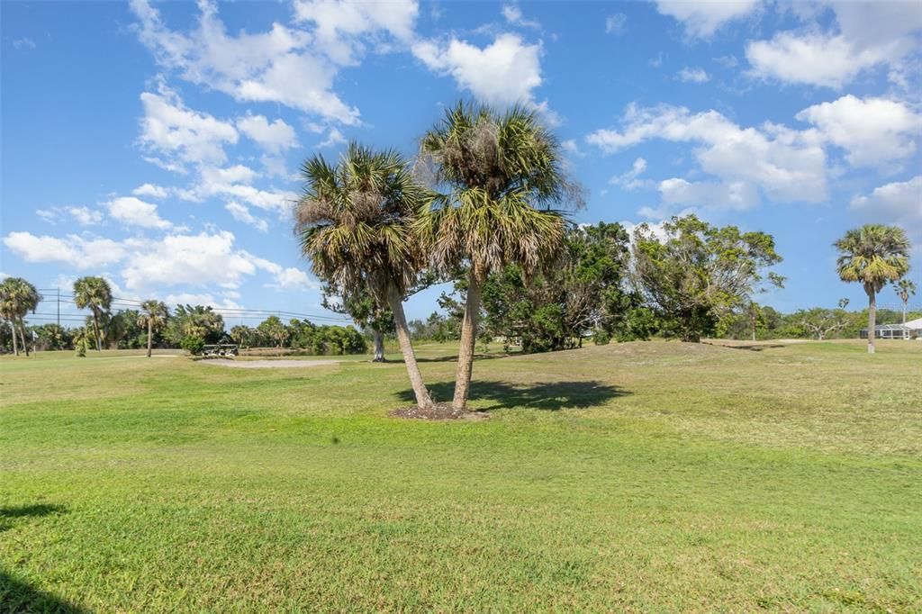 Под контрактом: $245,000 (2 спален, 2 ванн, 1390 Квадратных фут)