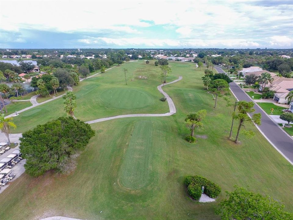 Под контрактом: $245,000 (2 спален, 2 ванн, 1390 Квадратных фут)