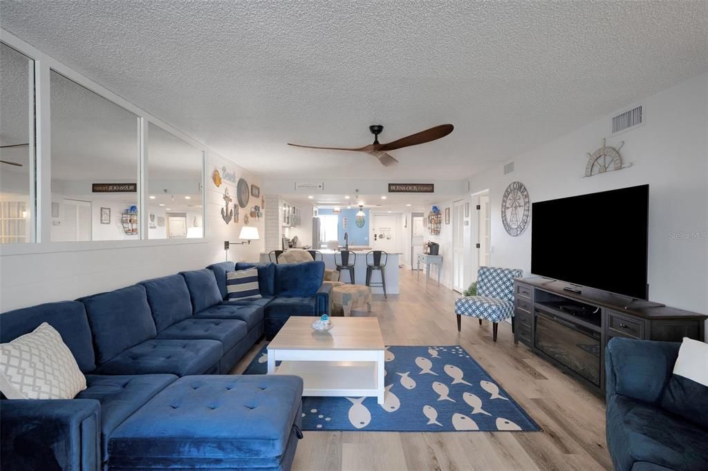 En Renta: $2,995 (3 camas, 2 baños, 1563 Pies cuadrados)