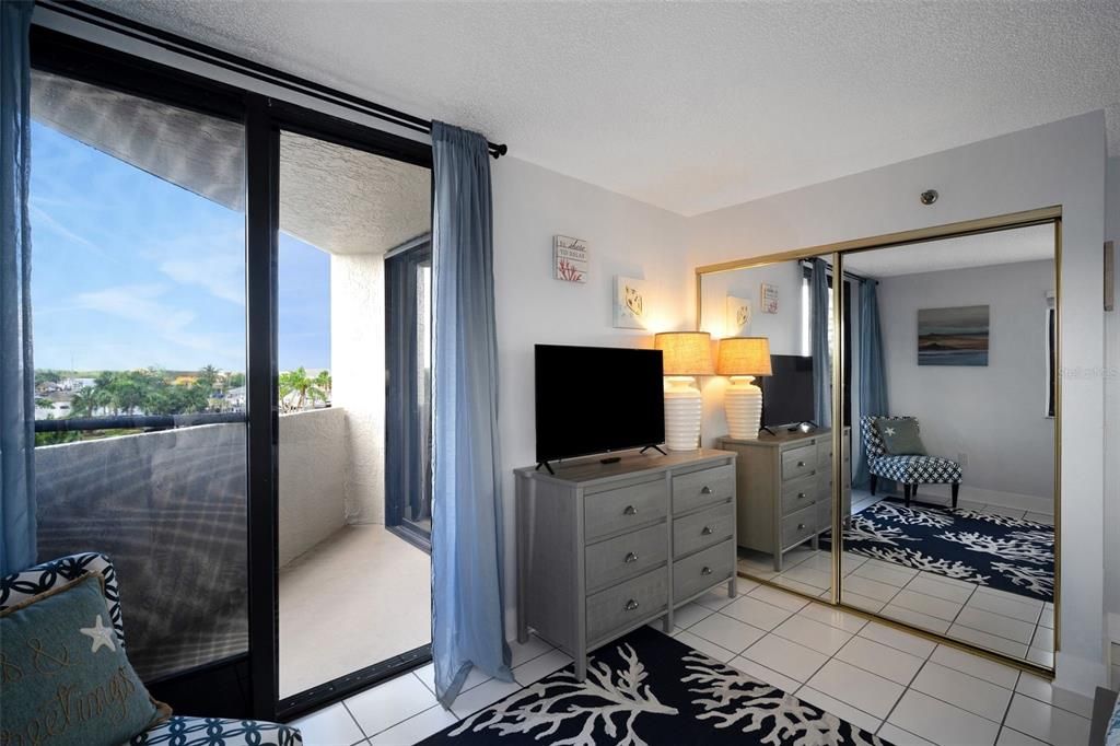 En Renta: $2,995 (3 camas, 2 baños, 1563 Pies cuadrados)