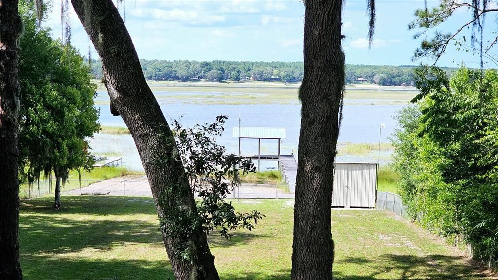 For Sale: $565,000 (4 beds, 3 baths, 4084 Square Feet)