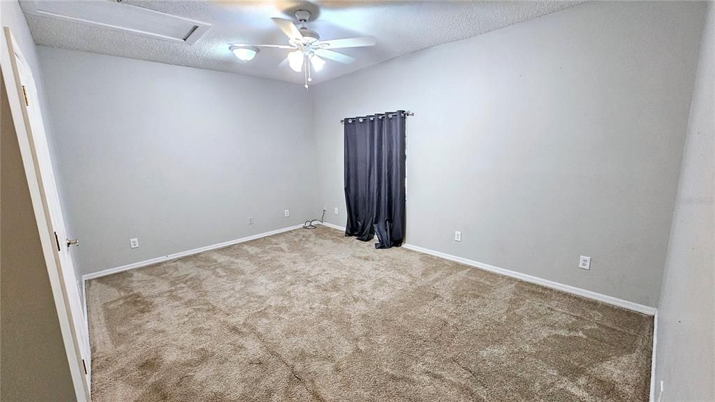 For Sale: $565,000 (4 beds, 3 baths, 4084 Square Feet)