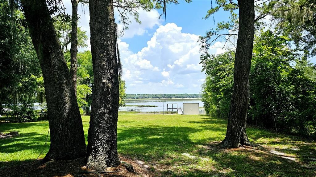 For Sale: $565,000 (4 beds, 3 baths, 4084 Square Feet)