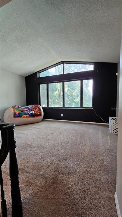 For Sale: $565,000 (4 beds, 3 baths, 4084 Square Feet)