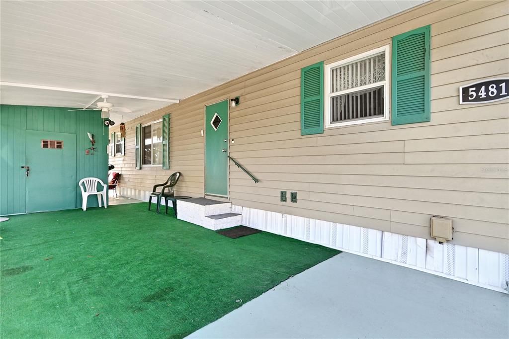 Под контрактом: $140,000 (2 спален, 2 ванн, 1052 Квадратных фут)