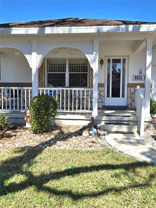 Recently Sold: $115,000 (2 beds, 2 baths, 1341 Square Feet)