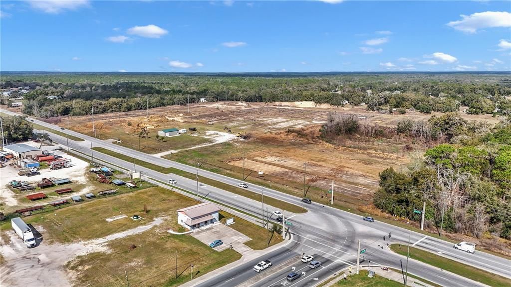 На продажу: $2,150,000 (6.32 acres)