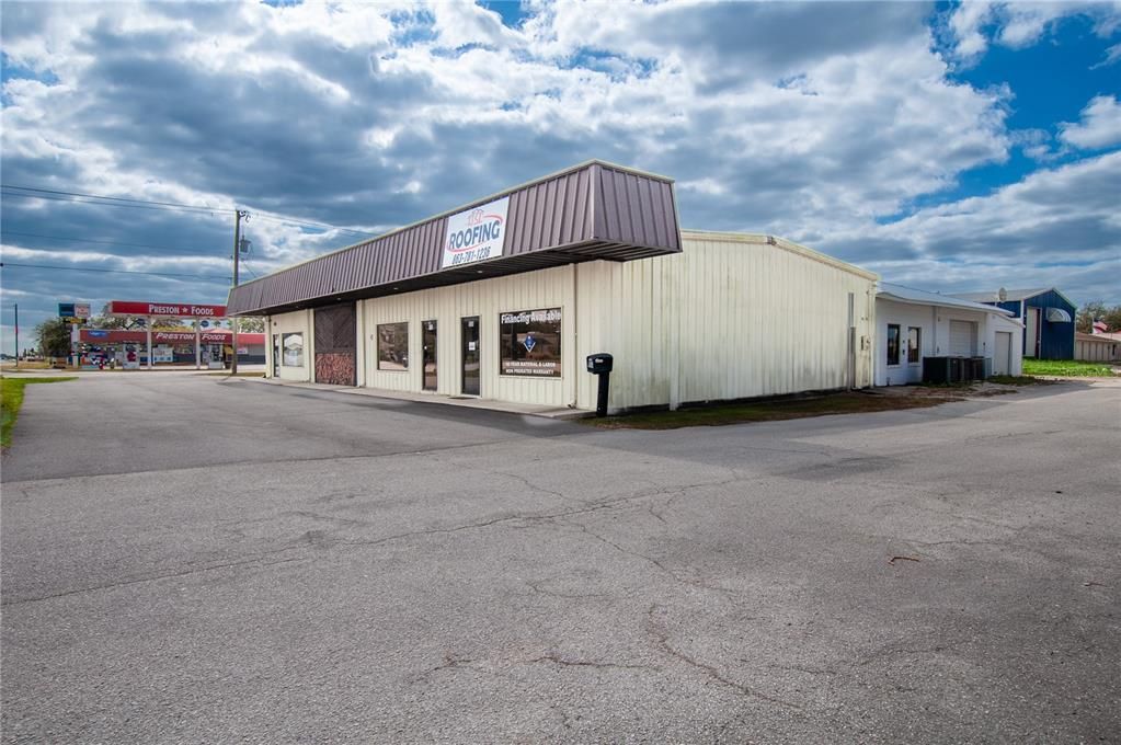 For Sale: $429,900 (0 beds, 0 baths, 3520 Square Feet)