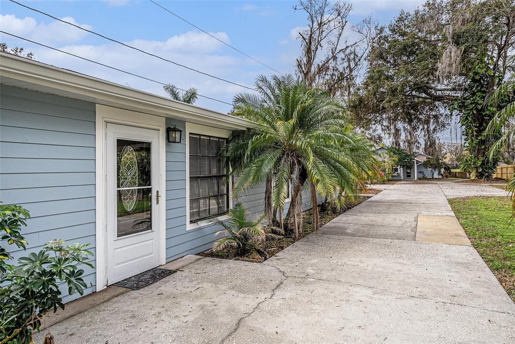 Activo con contrato: $535,000 (5 camas, 4 baños, 2362 Pies cuadrados)