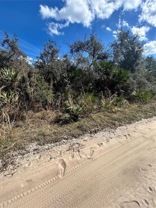 En Venta: $18,000 (0.28 acres)