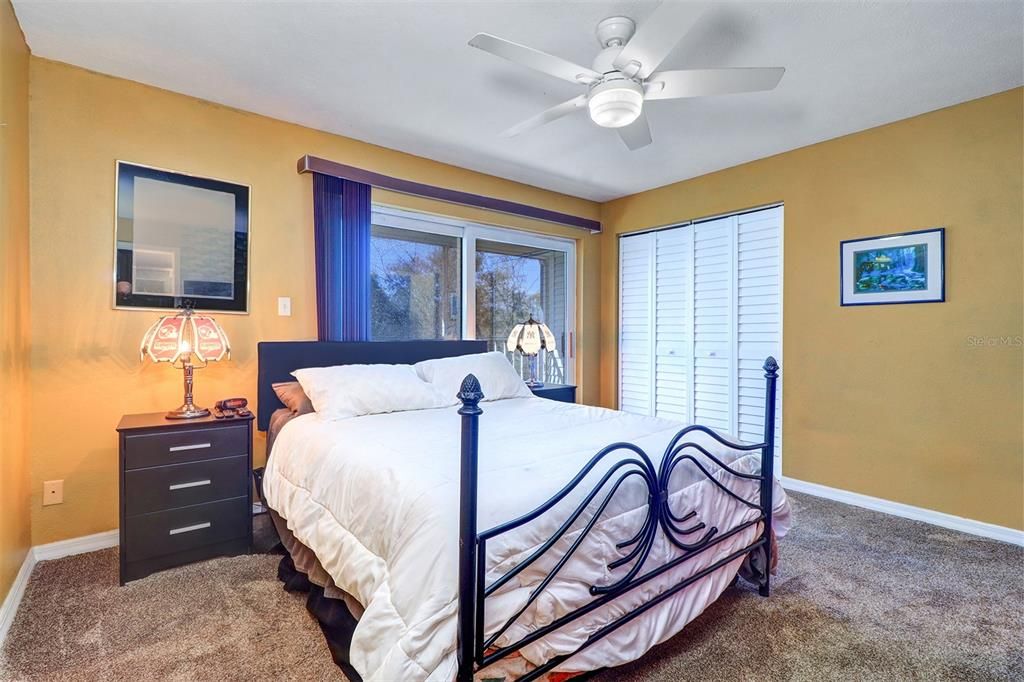 For Sale: $309,900 (2 beds, 2 baths, 1120 Square Feet)