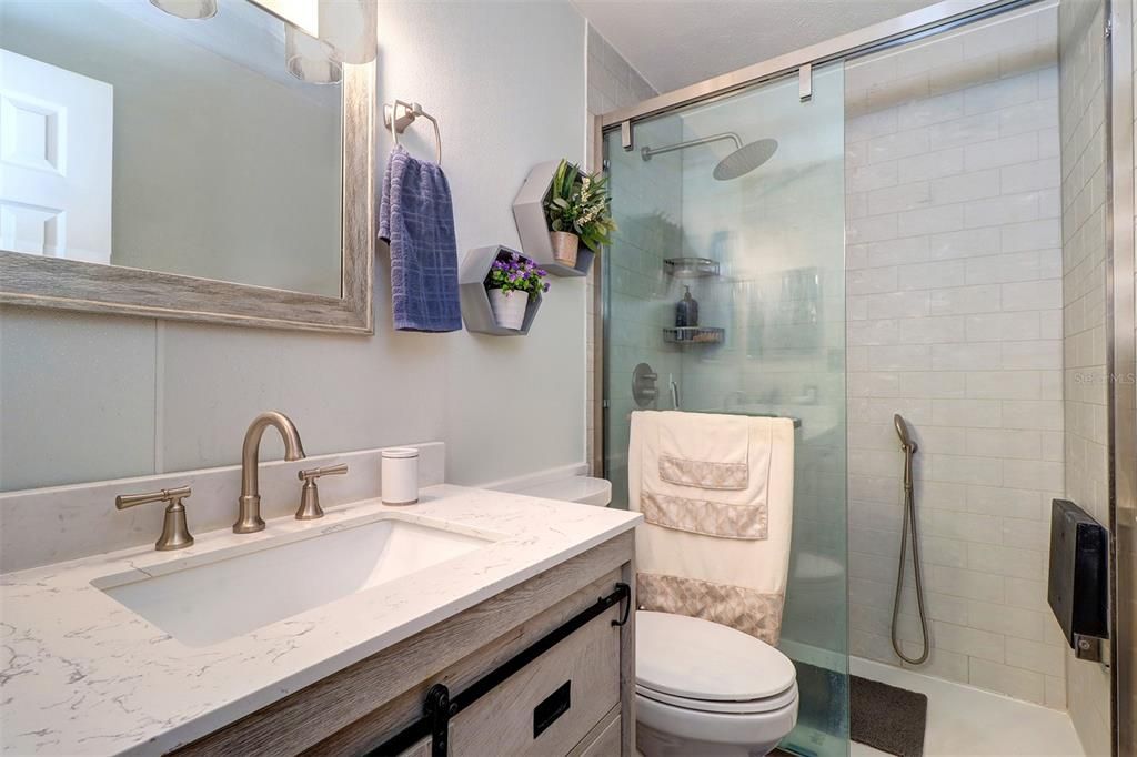 For Sale: $309,900 (2 beds, 2 baths, 1120 Square Feet)