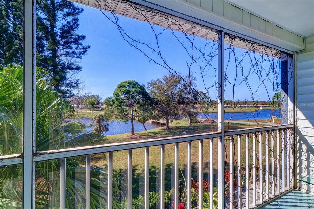 For Sale: $309,900 (2 beds, 2 baths, 1120 Square Feet)