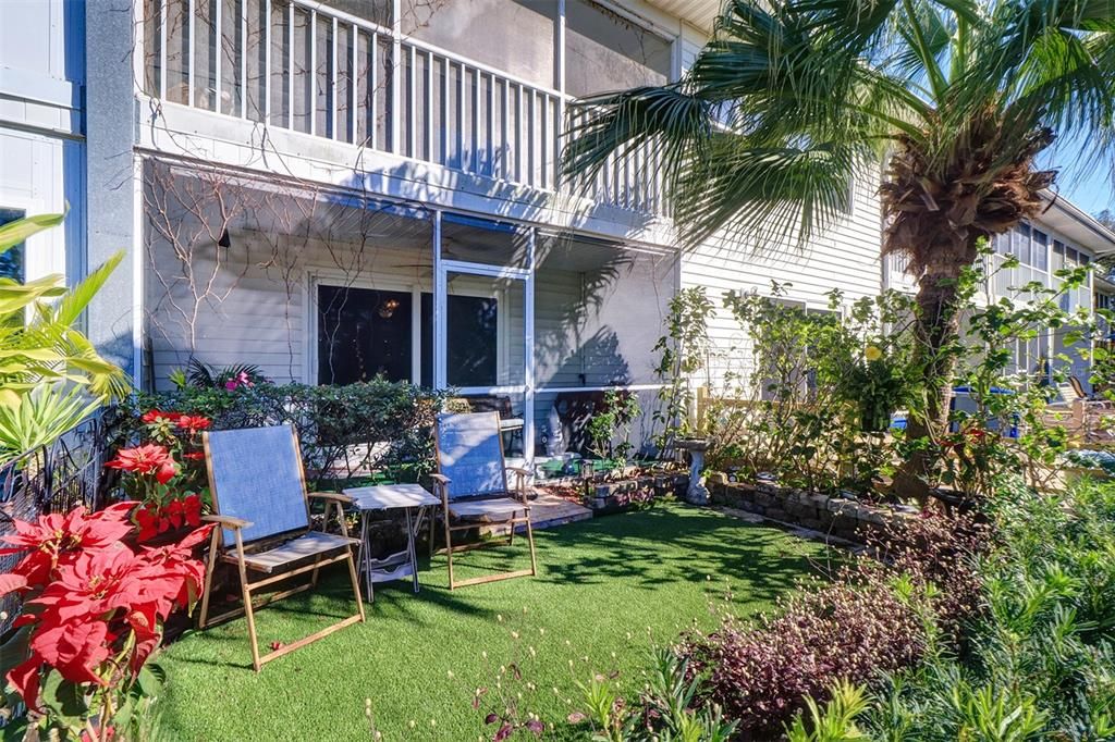 For Sale: $309,900 (2 beds, 2 baths, 1120 Square Feet)