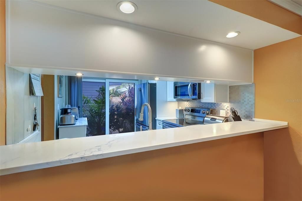 For Sale: $309,900 (2 beds, 2 baths, 1120 Square Feet)