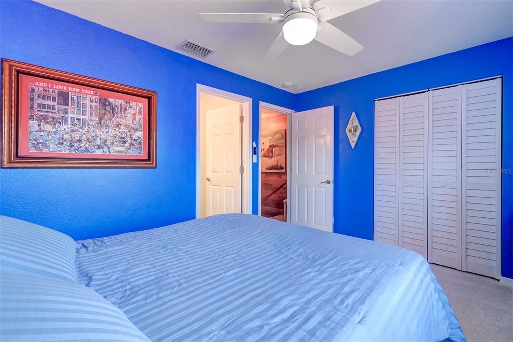 For Sale: $309,900 (2 beds, 2 baths, 1120 Square Feet)