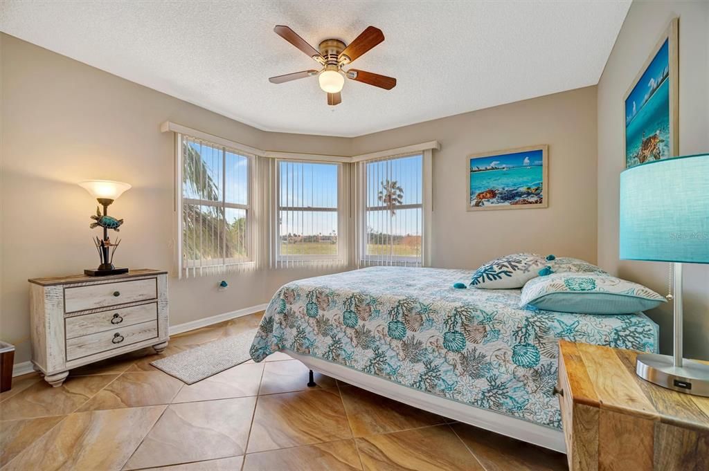 待售: $284,500 (3 贝兹, 2 浴室, 1298 平方英尺)