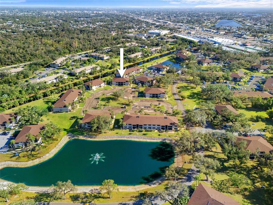 For Sale: $139,900 (2 beds, 2 baths, 899 Square Feet)