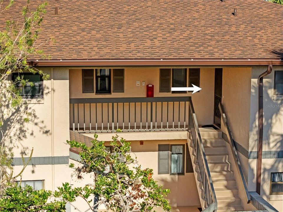 For Sale: $139,900 (2 beds, 2 baths, 899 Square Feet)