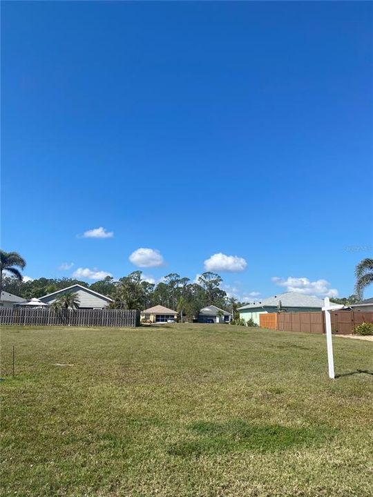 На продажу: $12,000 (0.12 acres)