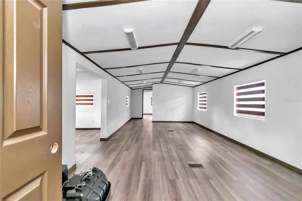 For Sale: $899,000 (0 beds, 0 baths, 964 Square Feet)