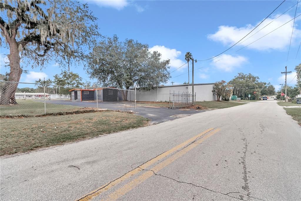 For Sale: $899,000 (0 beds, 0 baths, 964 Square Feet)