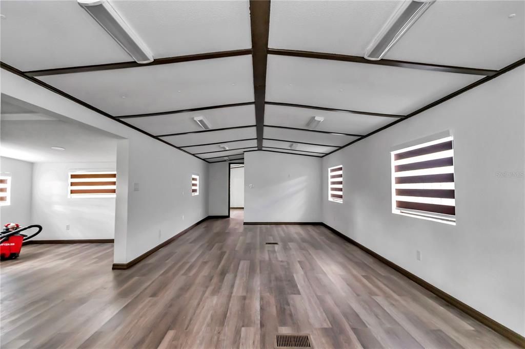 For Sale: $899,000 (0 beds, 0 baths, 964 Square Feet)