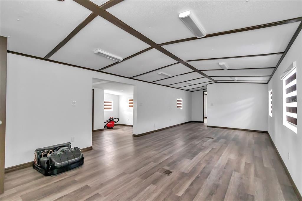 For Sale: $899,000 (0 beds, 0 baths, 964 Square Feet)