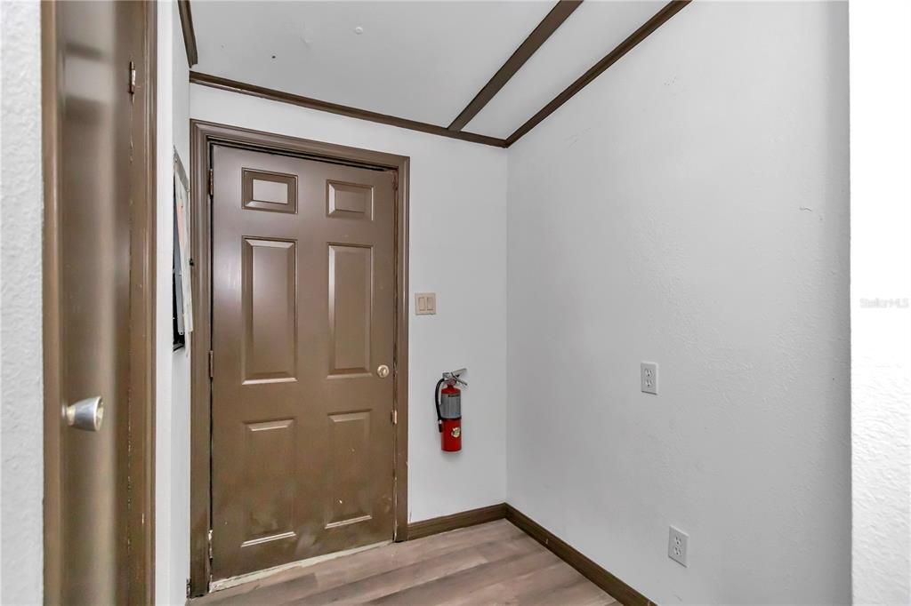 For Sale: $899,000 (0 beds, 0 baths, 964 Square Feet)