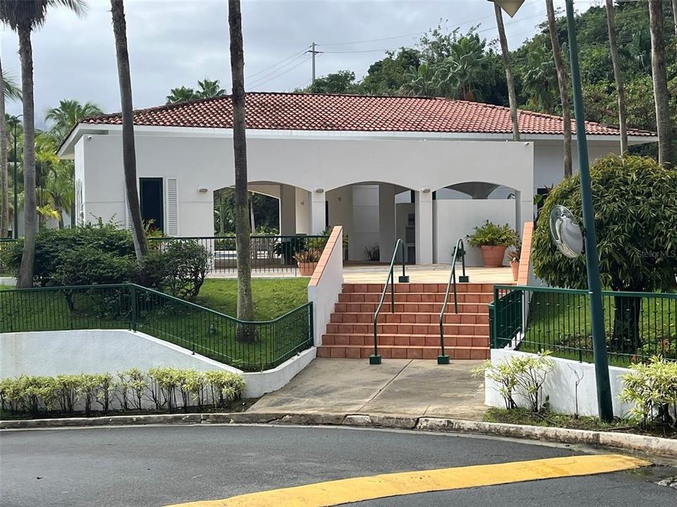 For Rent: $3,000 (2 beds, 2 baths, 1772 Square Feet)