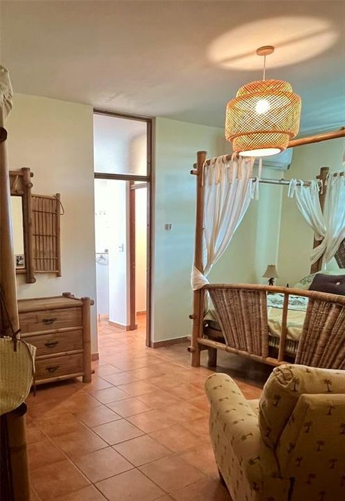 For Rent: $3,000 (2 beds, 2 baths, 1772 Square Feet)