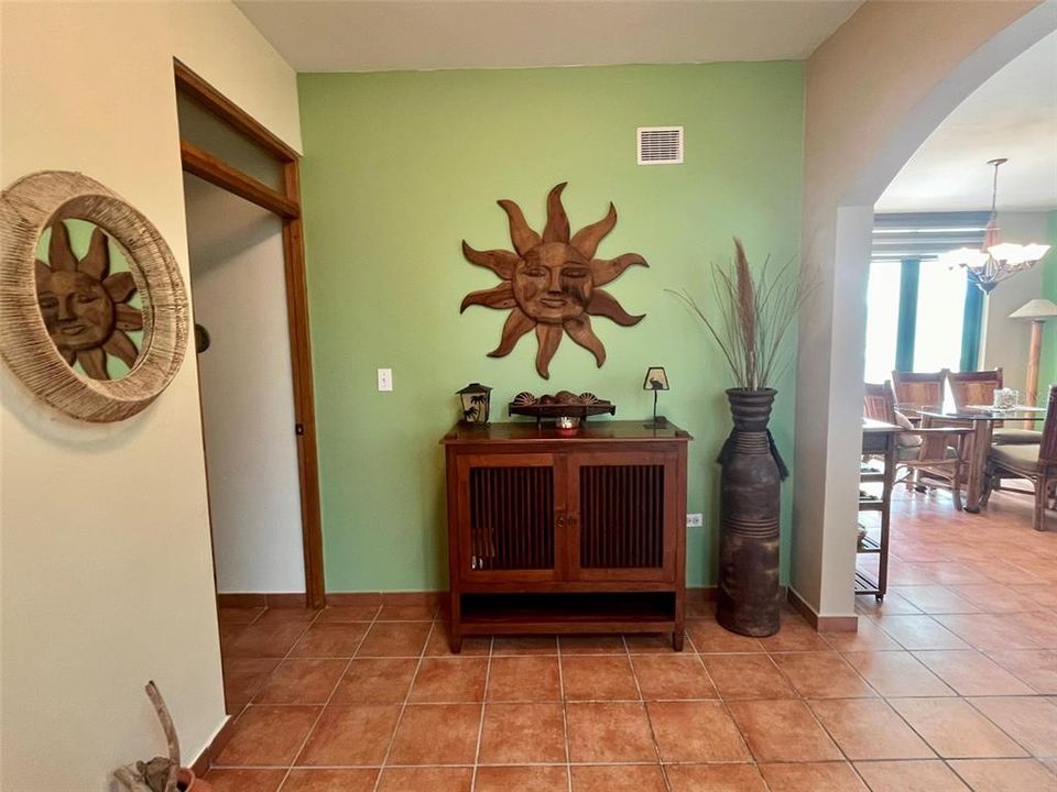 For Rent: $3,000 (2 beds, 2 baths, 1772 Square Feet)