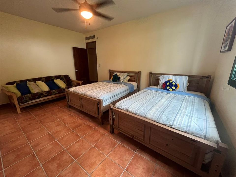 For Rent: $3,000 (2 beds, 2 baths, 1772 Square Feet)