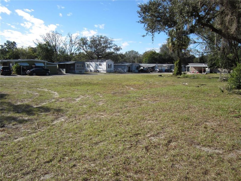 待售: $1,920,000 (1.26 acres)