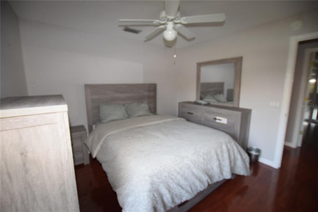 En Renta: $2,700 (3 camas, 2 baños, 2584 Pies cuadrados)