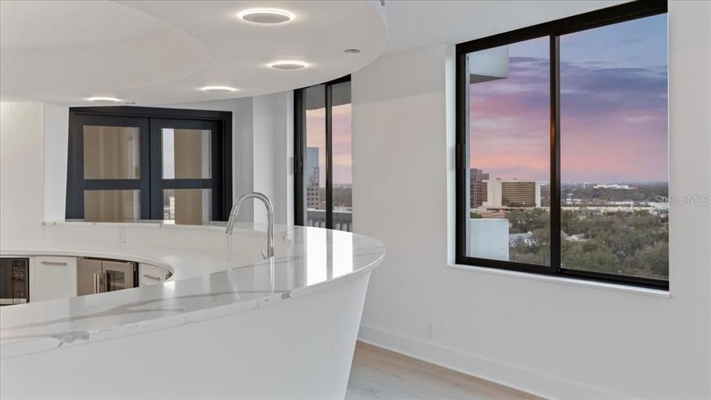 For Sale: $475,000 (1 beds, 1 baths, 1988 Square Feet)