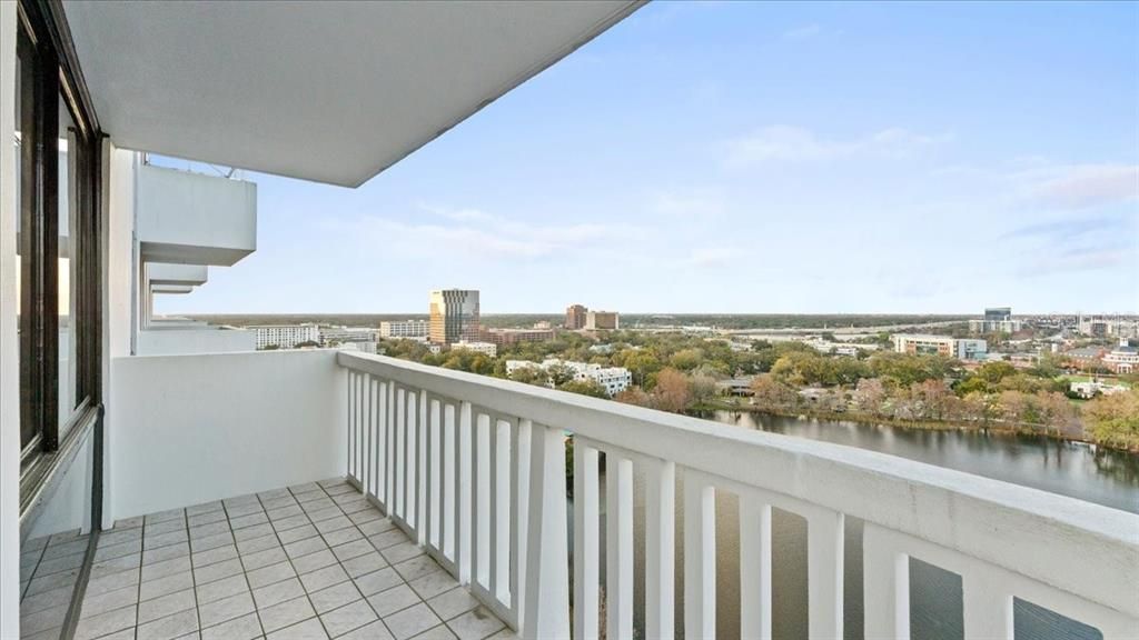 For Sale: $475,000 (1 beds, 1 baths, 1988 Square Feet)