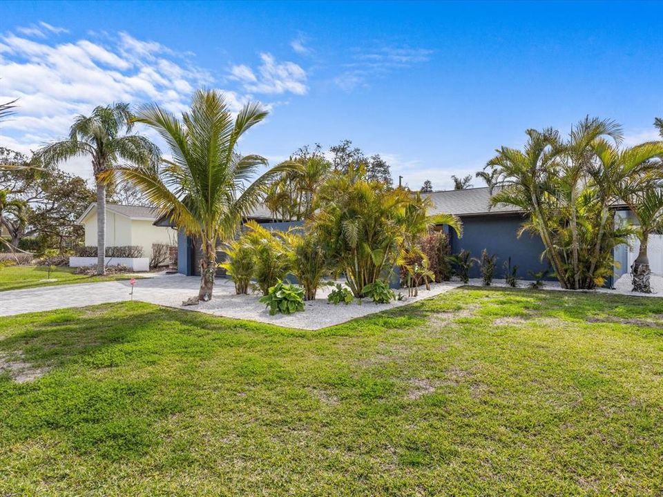 На продажу: $759,000 (2 спален, 2 ванн, 1360 Квадратных фут)