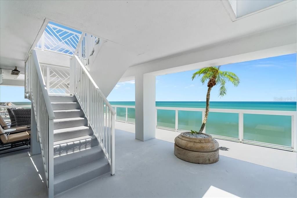 For Sale: $3,250,000 (4 beds, 5 baths, 5300 Square Feet)