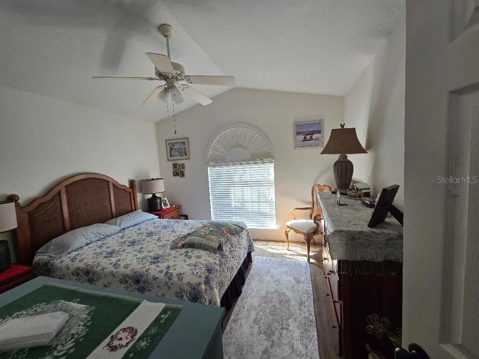 For Sale: $474,900 (3 beds, 2 baths, 1906 Square Feet)