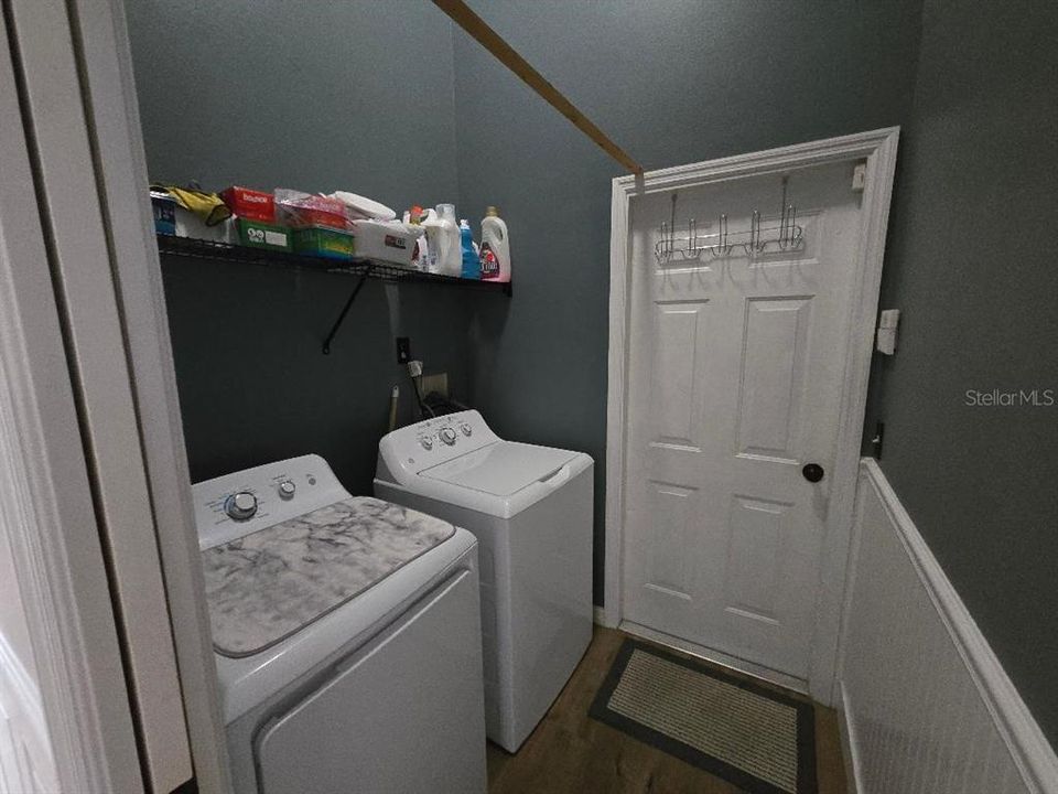 For Sale: $474,900 (3 beds, 2 baths, 1906 Square Feet)