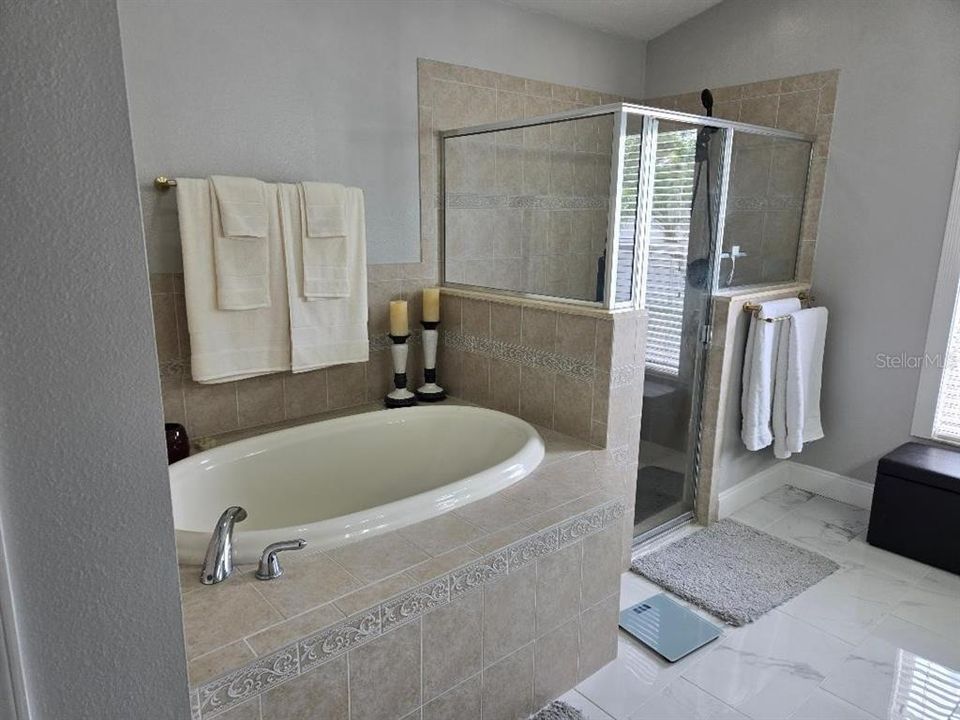 For Sale: $474,900 (3 beds, 2 baths, 1906 Square Feet)