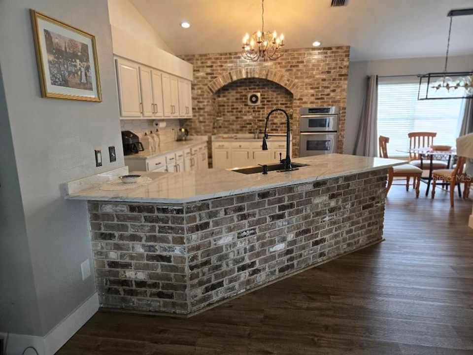 For Sale: $474,900 (3 beds, 2 baths, 1906 Square Feet)