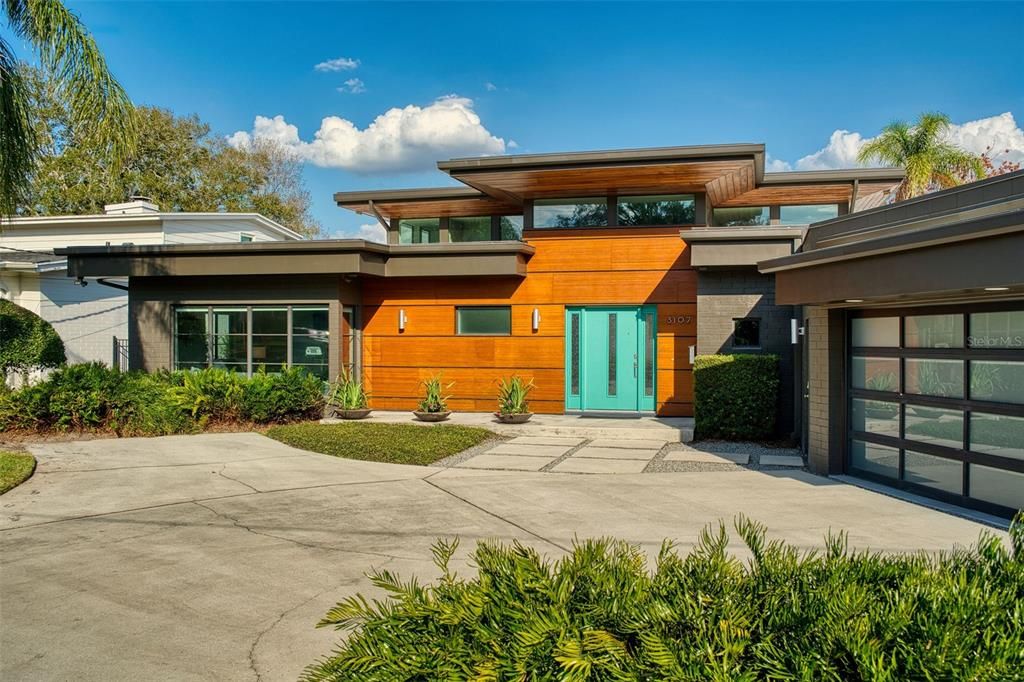 Recently Sold: $2,150,000 (4 beds, 4 baths, 3569 Square Feet)