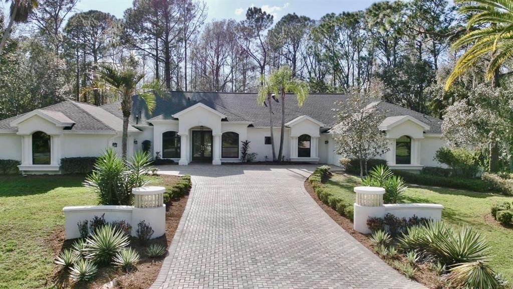 Recently Sold: $1,075,000 (5 beds, 3 baths, 3906 Square Feet)
