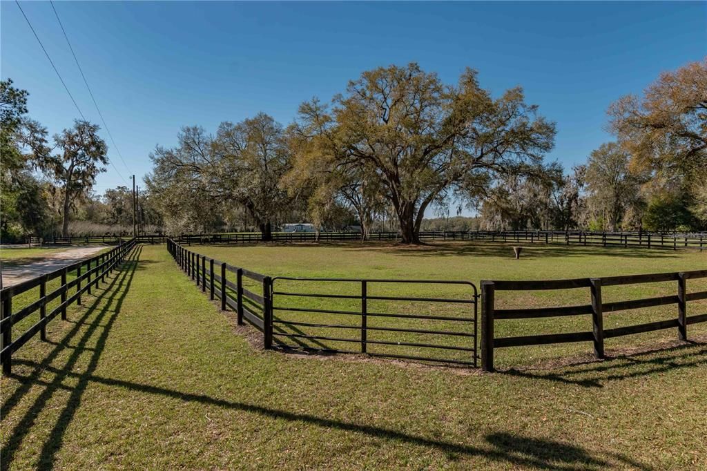 待售: $750,000 (3 贝兹, 2 浴室, 1457 平方英尺)