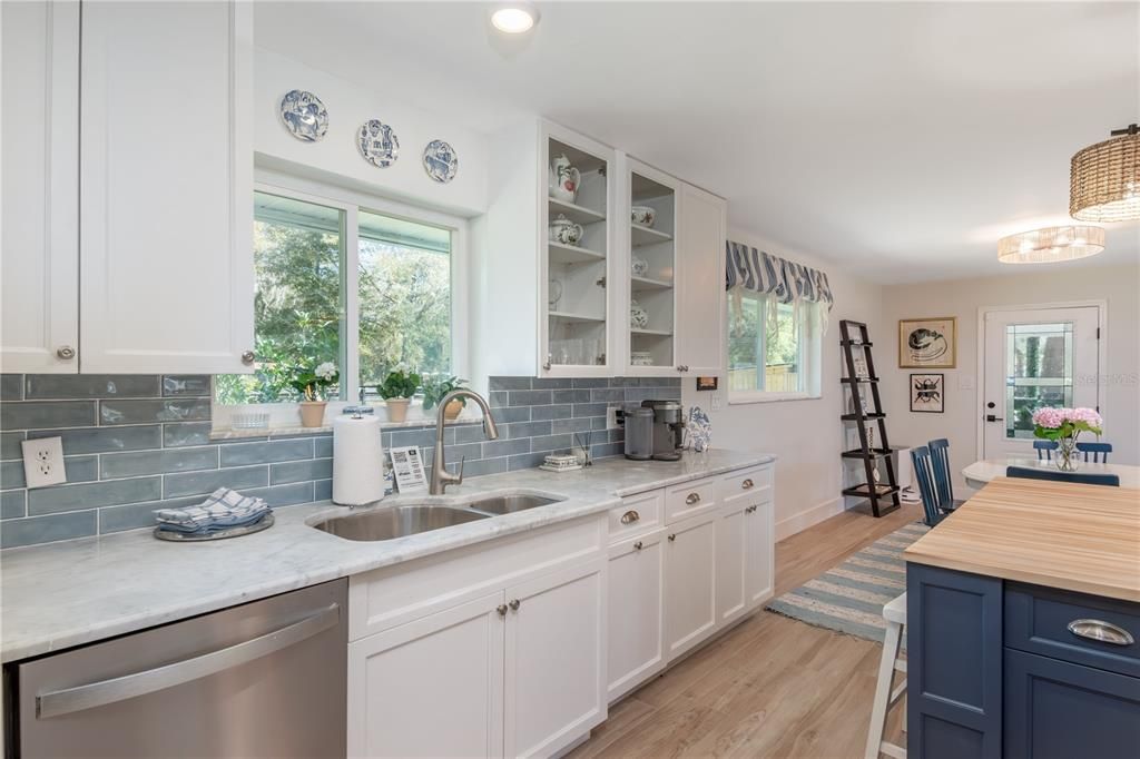 待售: $750,000 (3 贝兹, 2 浴室, 1457 平方英尺)