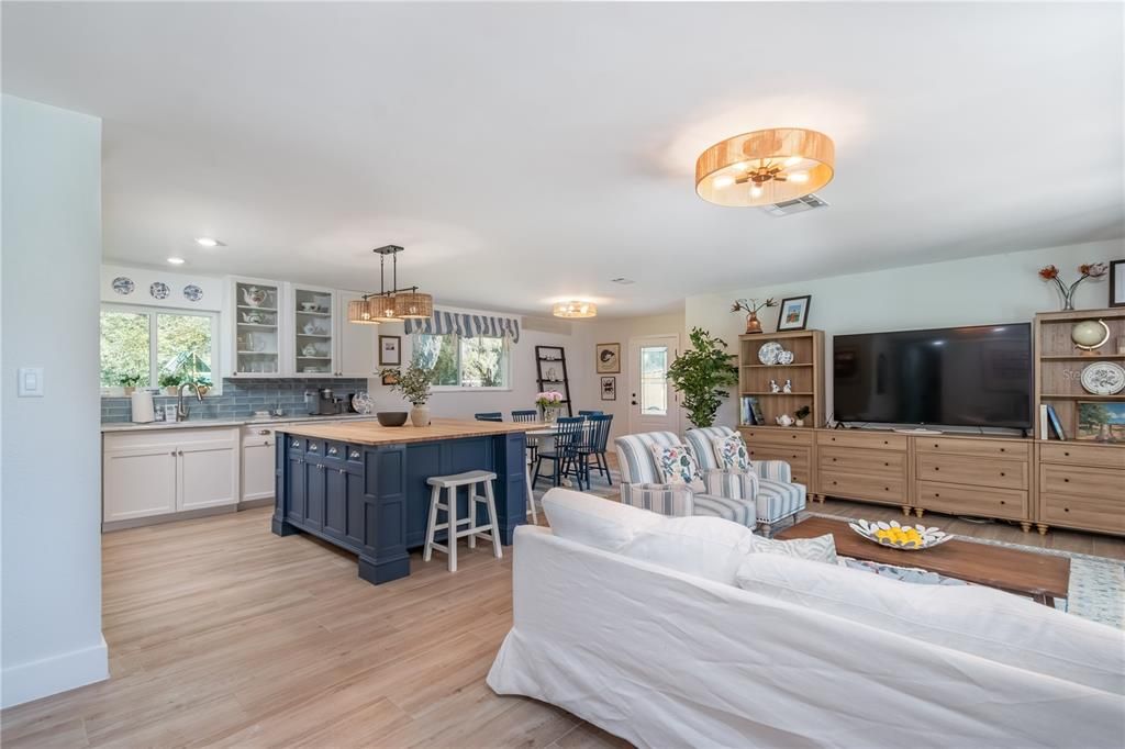 待售: $750,000 (3 贝兹, 2 浴室, 1457 平方英尺)