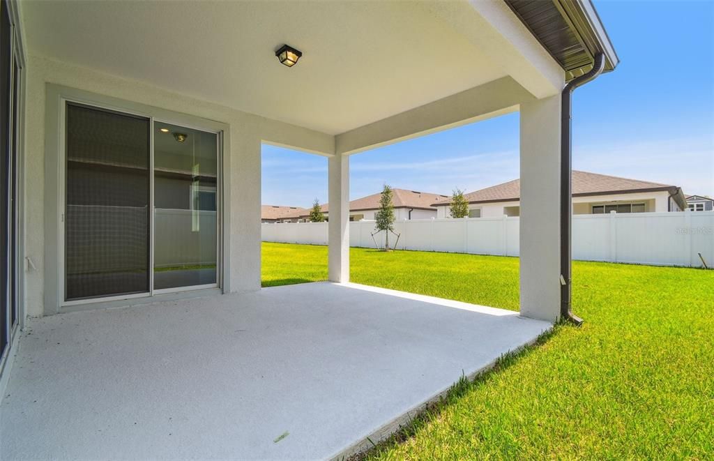 合同活跃: $324,820 (3 贝兹, 2 浴室, 1696 平方英尺)