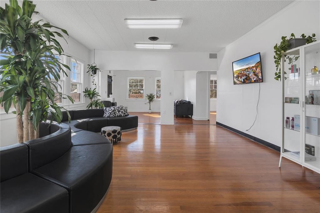 待售: $160,000 (0 贝兹, 0 浴室, 2638 平方英尺)